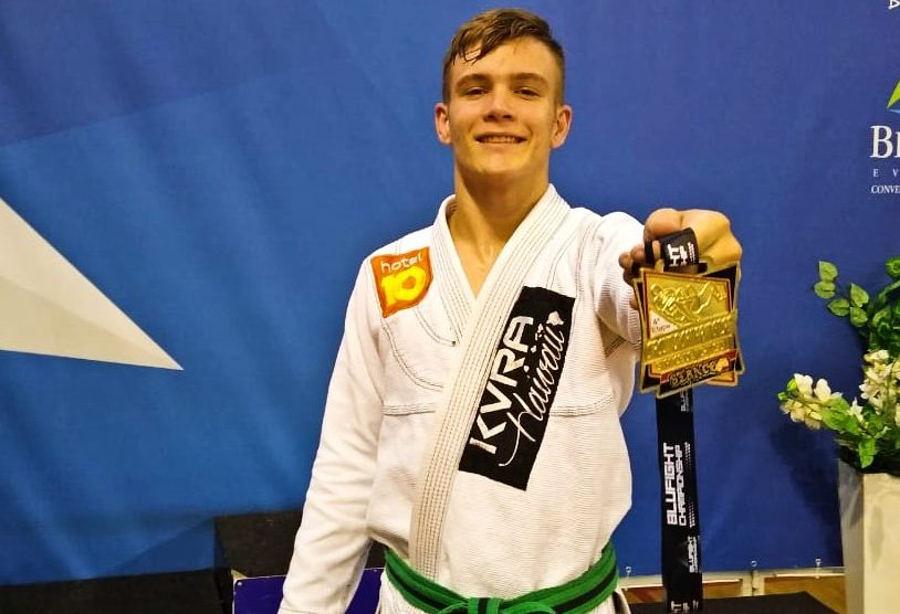 Joinvilense Conquista Título De Jiu Jitsu Em Balneário Camboriú Esporte Joinville